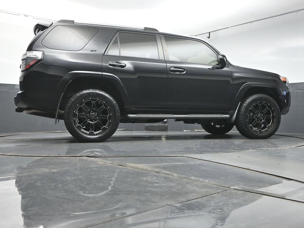 Used 2019 Toyota 4Runner SR5 Premium AWD/4WD image 38