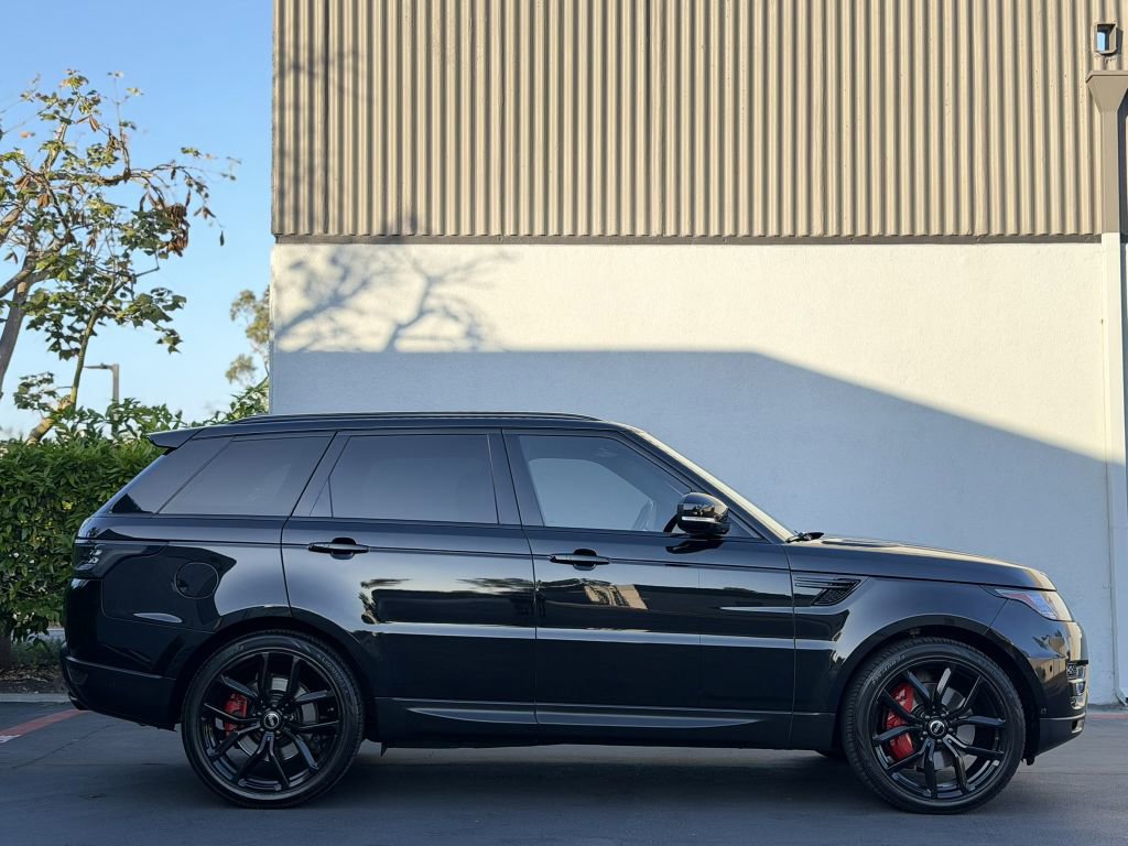 Used 2015 Land Rover Range Rover Sport Supercharged image 2
