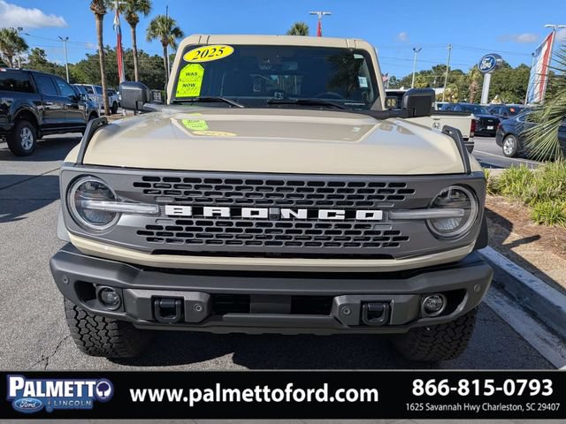 Used 2025 Ford Bronco Badlands AWD/4WD image 9