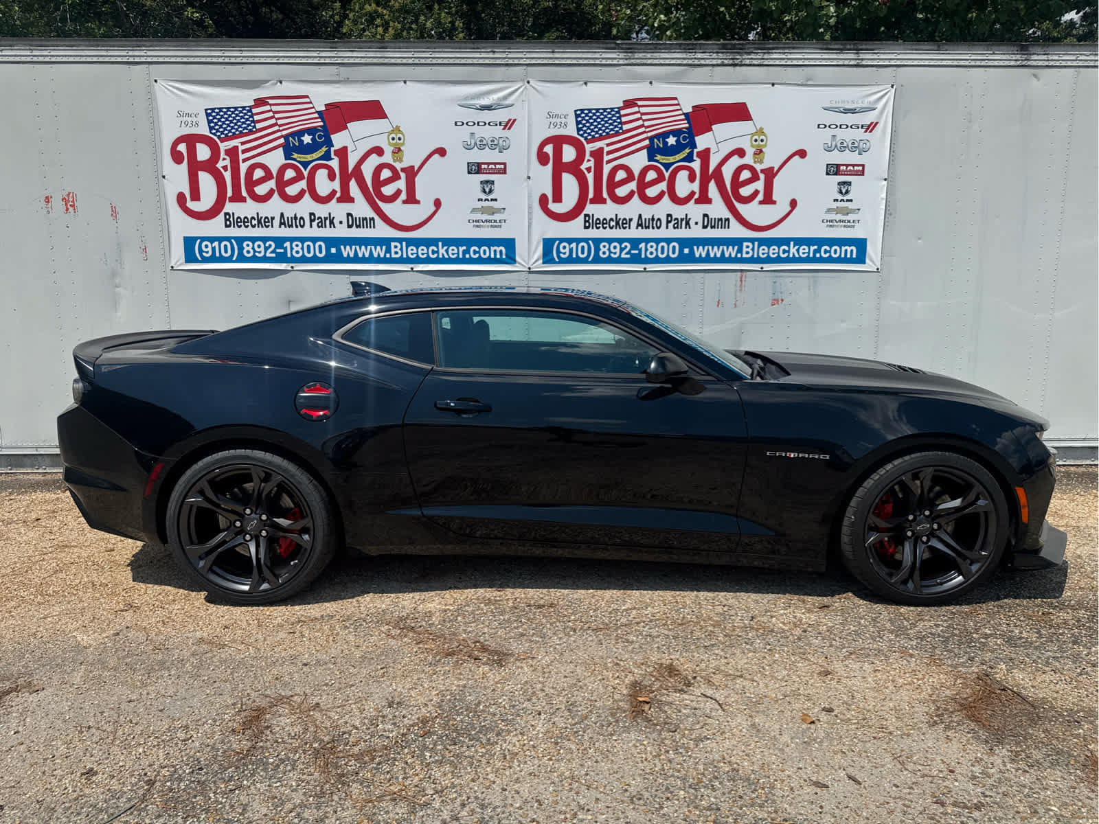 Used 2023 Chevrolet Camaro SS RWD image 2