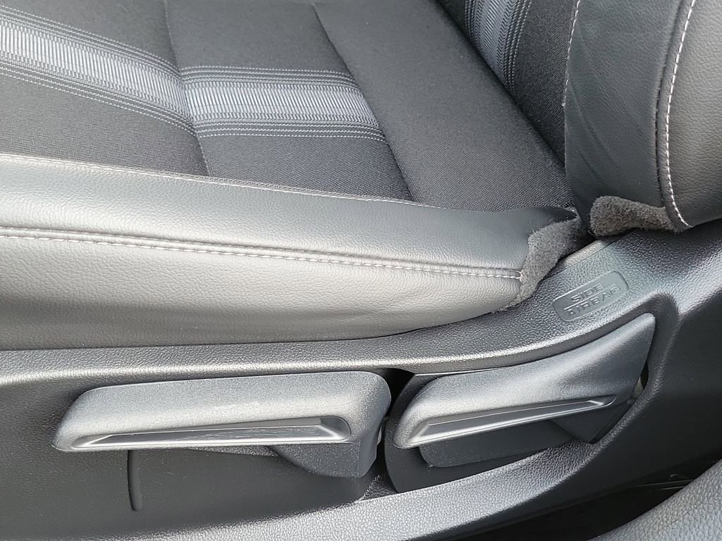 Used 2025 Honda Civic Sport image 17