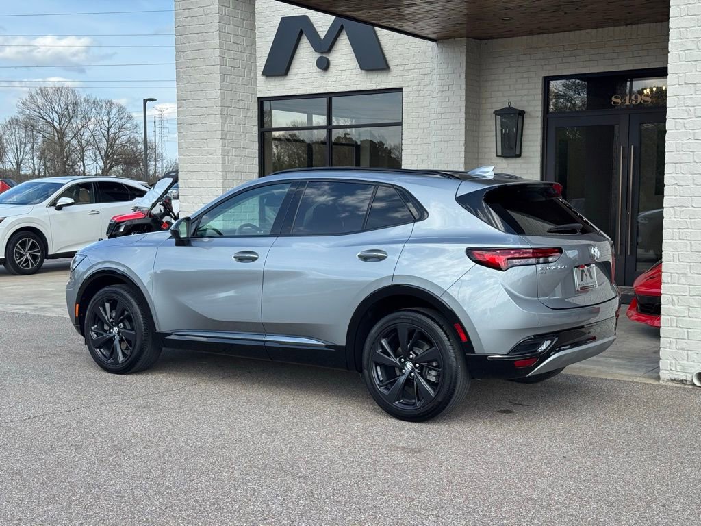 Used 2023 Buick Envision Essence w/ Sport Touring Package AWD/4WD image 9