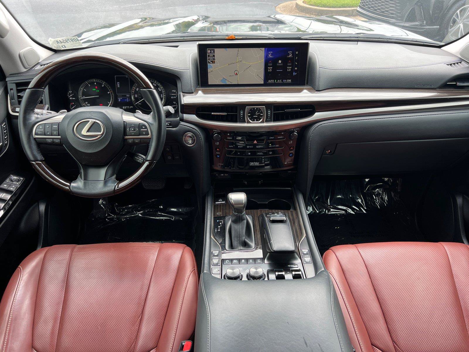 Used 2020 Lexus LX 570 4WD w/ Luxury Package image 23