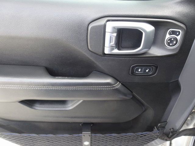 Used 2020 Jeep Wrangler Unlimited Sahara image 8