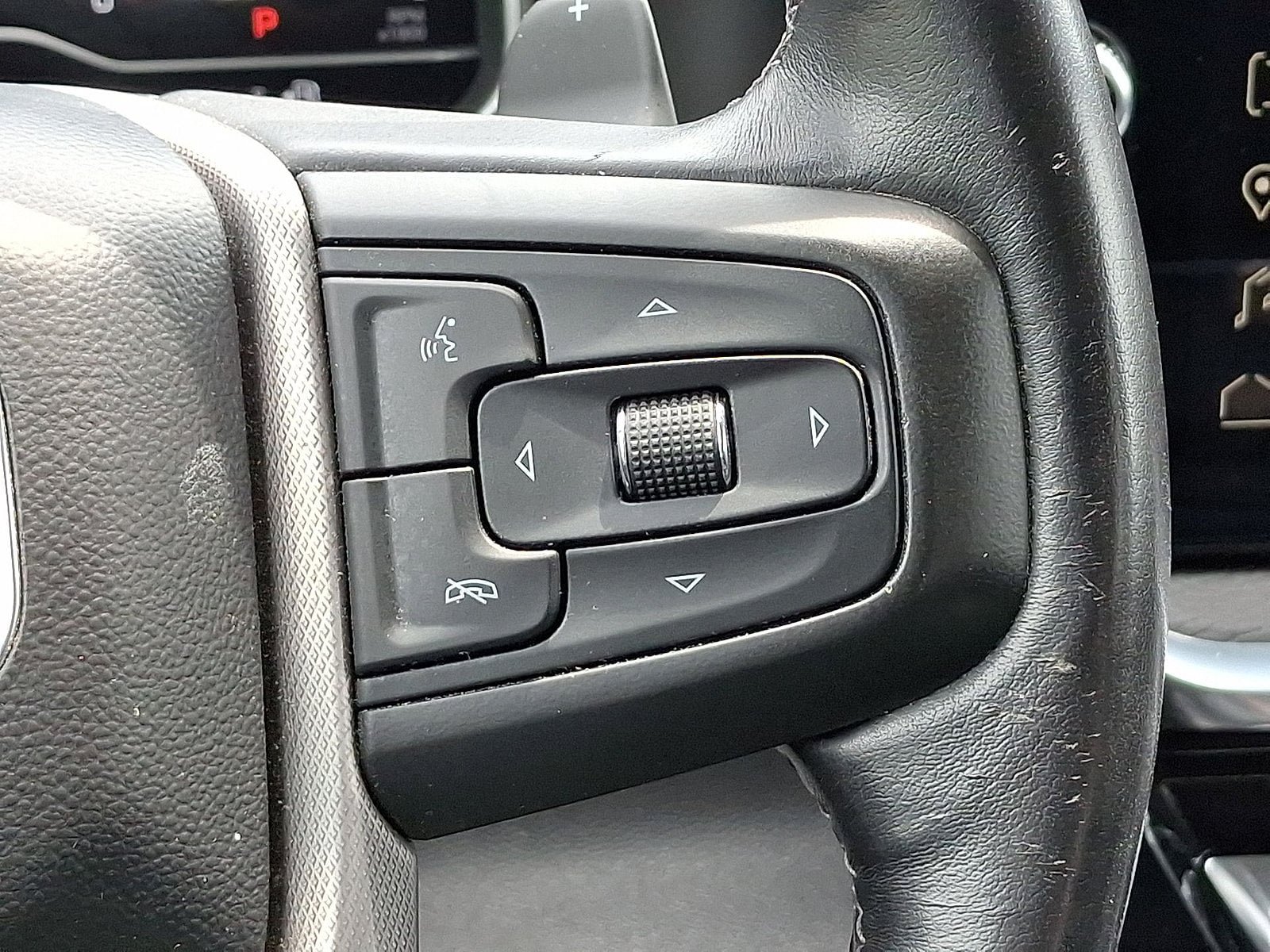 Used 2022 GMC Sierra 1500 Denali AWD/4WD image 18