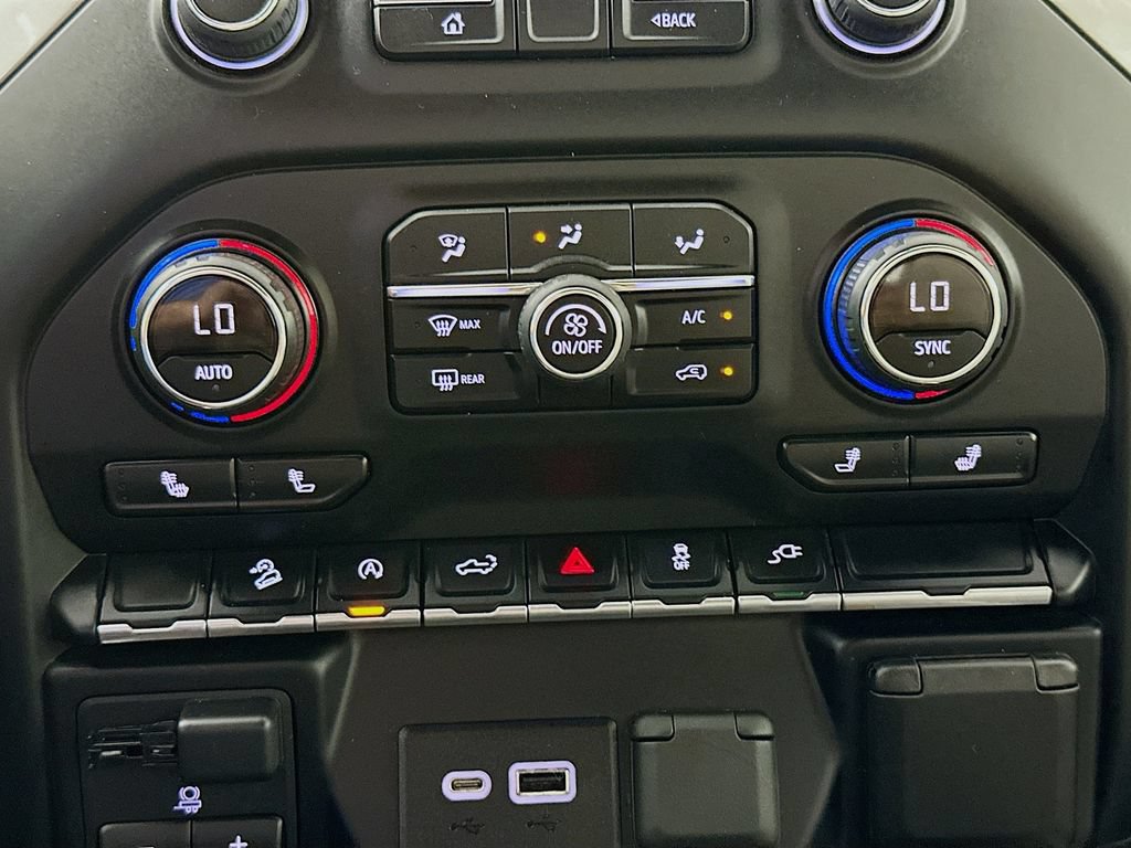 Used 2019 Chevrolet Silverado 1500 RST w/ All-Star Edition AWD/4WD image 18