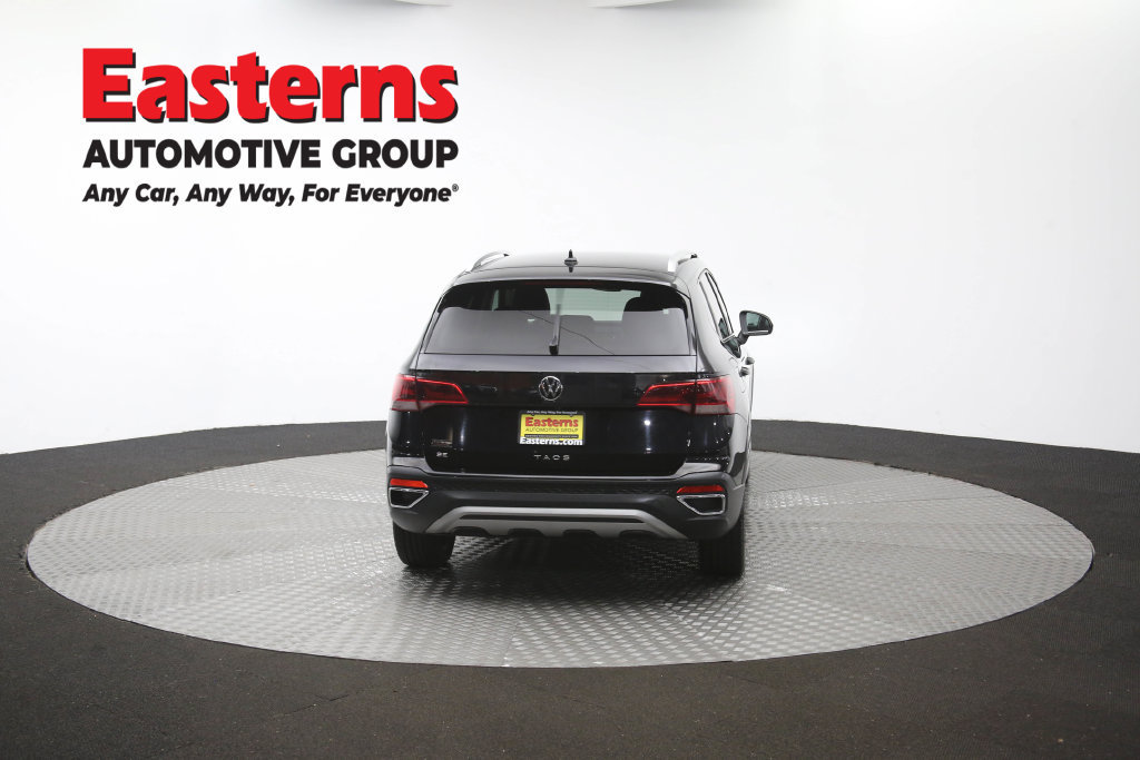 Used 2024 Volkswagen Taos SE FWD image 38
