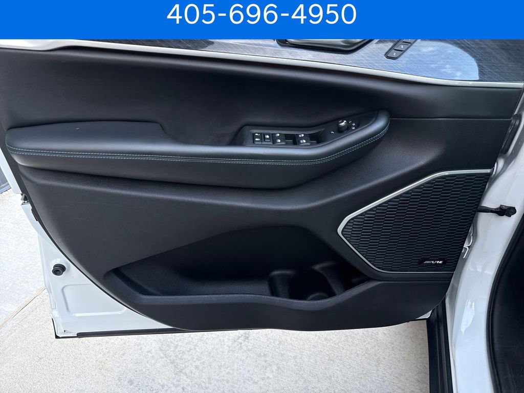 Used 2022 Jeep Grand Cherokee Trailhawk w/ Advanced Protech Group II AWD/4WD image 11
