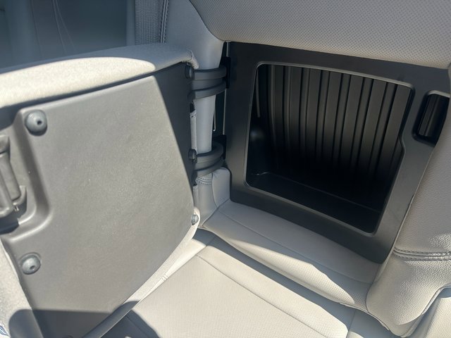 New 2025 GMC Sierra 3500 SLT w/ SLT Convenience Package image 27