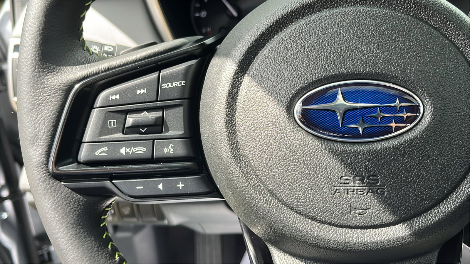 Certified 2025 Subaru Outback Onyx Edition AWD/4WD image 10
