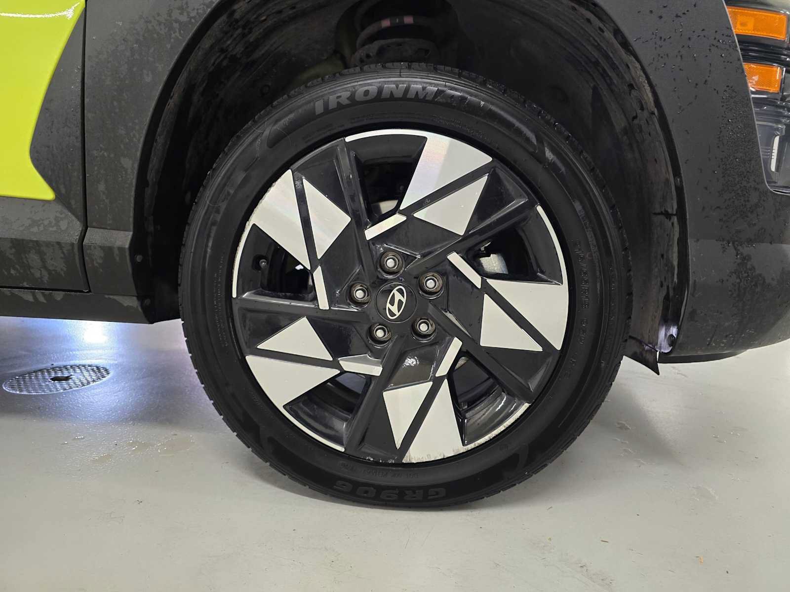 Used 2025 Hyundai Kona SEL AWD/4WD image 9