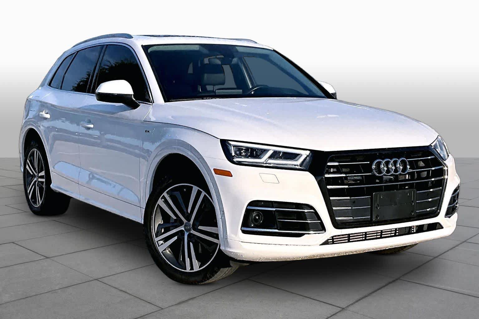 Used 2020 Audi Q5 e Prestige AWD/4WD image 3