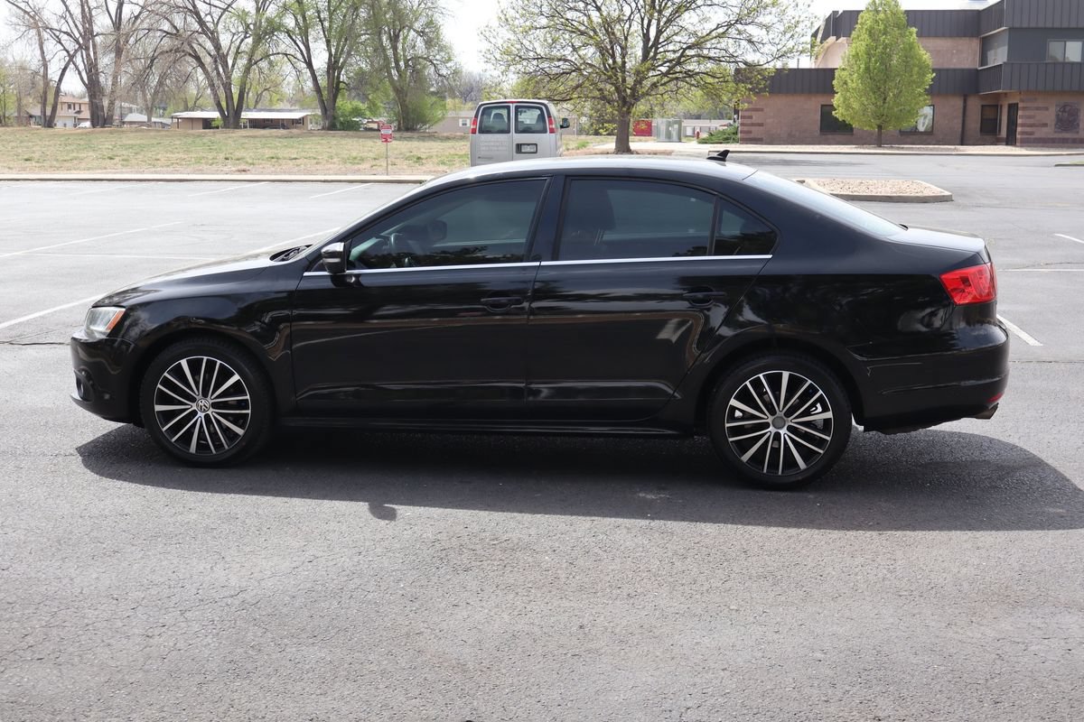 Used 2012 Volkswagen Jetta SEL FWD image 9