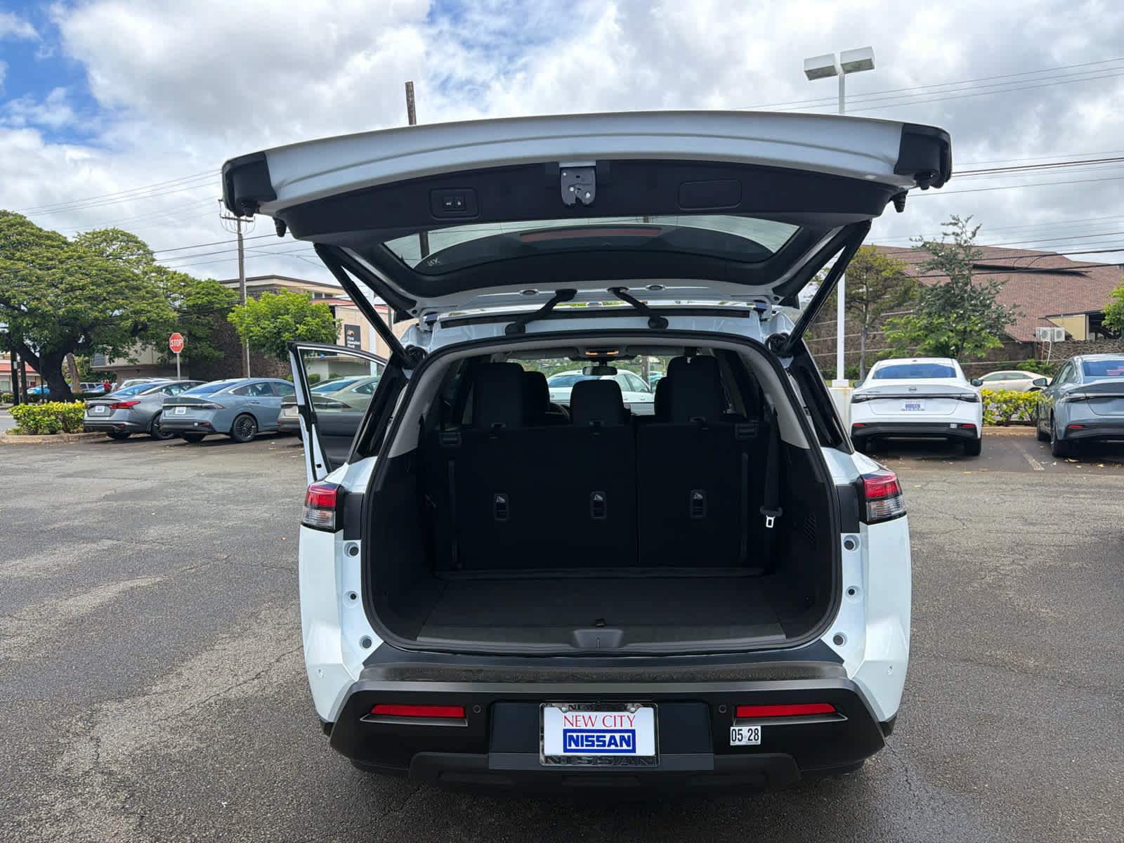 New 2026 Nissan Pathfinder SV FWD image 12
