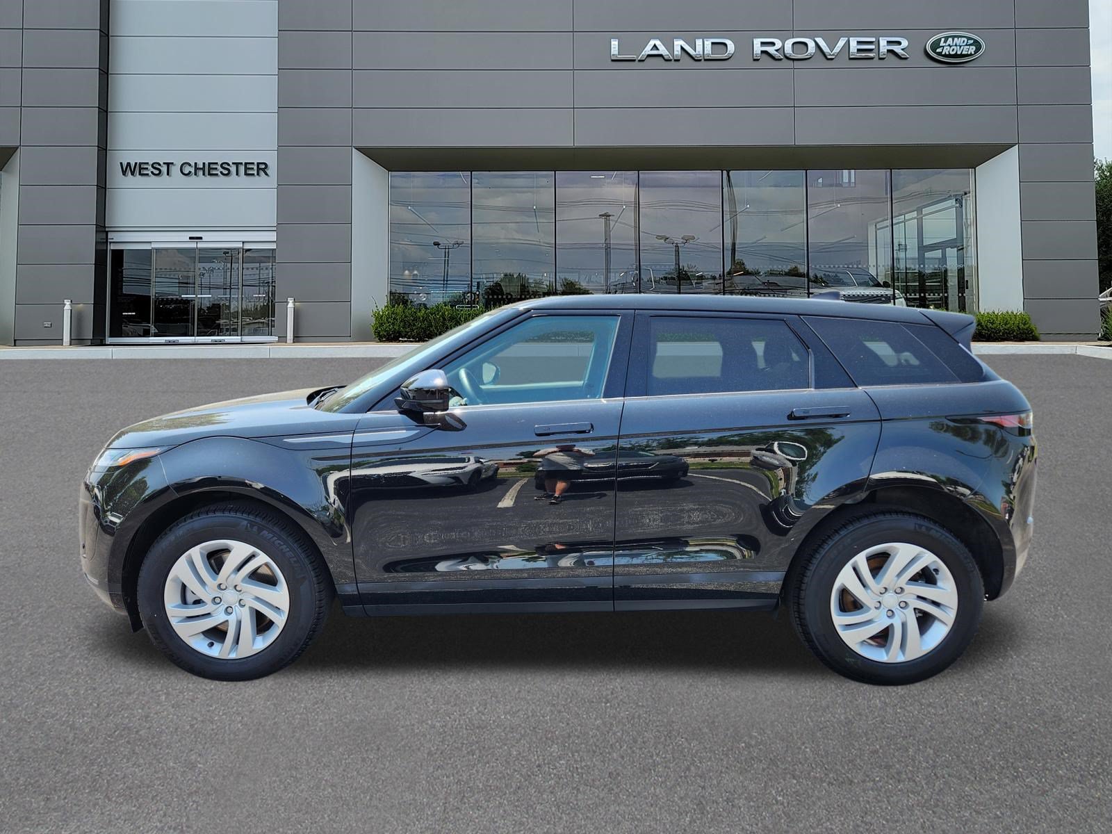 Certified 2024 Land Rover Range Rover Evoque S AWD/4WD image 5