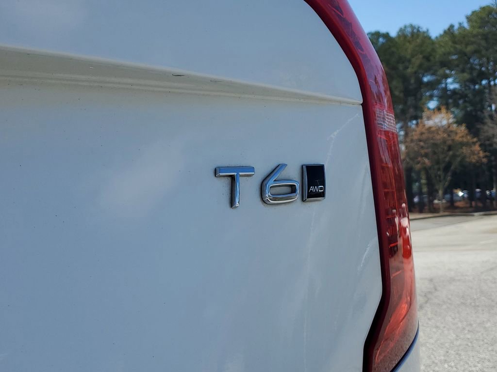 Used 2020 Volvo XC90 T6 Momentum w/ Protection Package Premier image 9