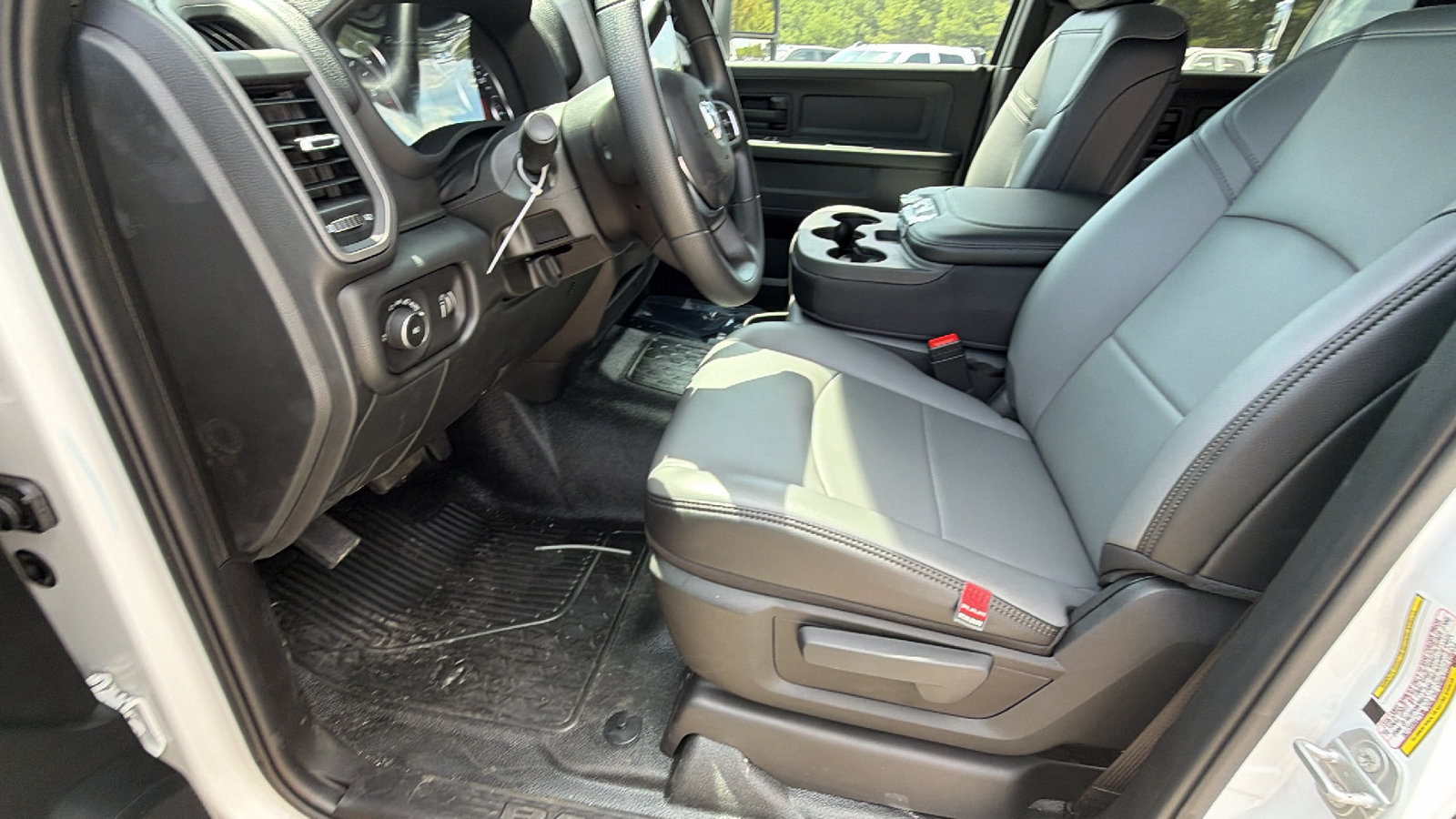 New 2026 RAM 5500 Tradesman w/ Chrome Appearance Group AWD/4WD image 16
