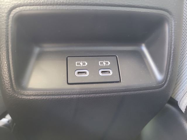 Used 2025 Toyota Corolla LE w/ Convenience Package image 15