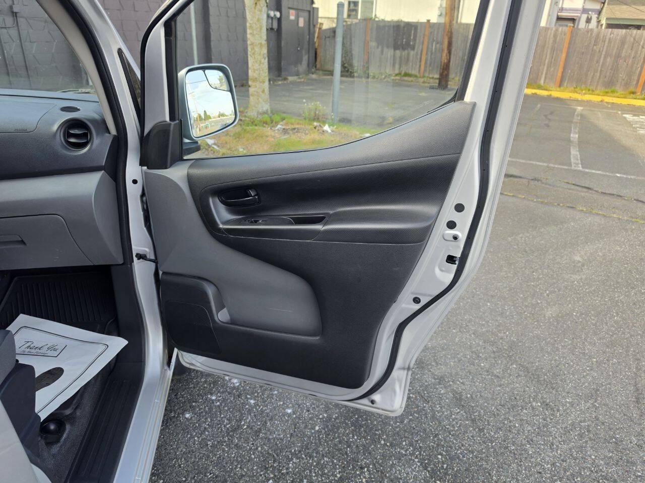 Used 2017 Nissan NV200 SV FWD image 18