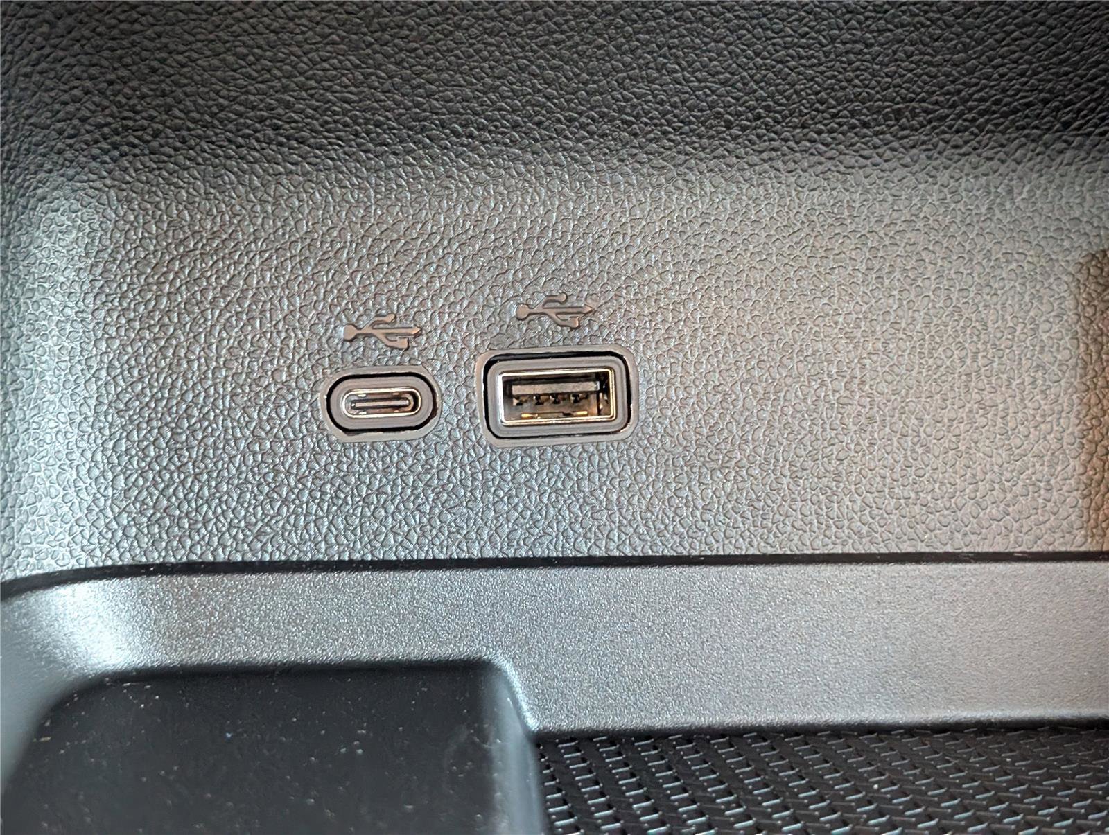 New 2026 Chevrolet Traverse LT image 20