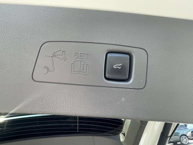 Used 2022 Lincoln Corsair AWD w/ Premium Package image 13