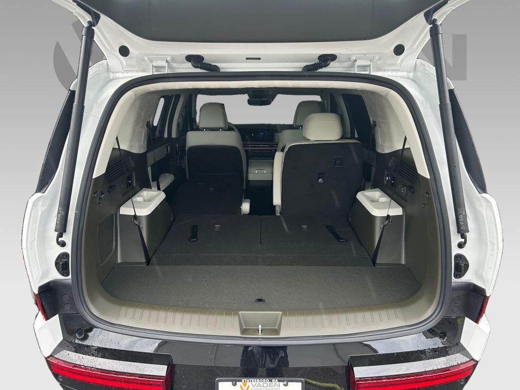 New 2025 Hyundai Santa Fe Calligraphy FWD image 70