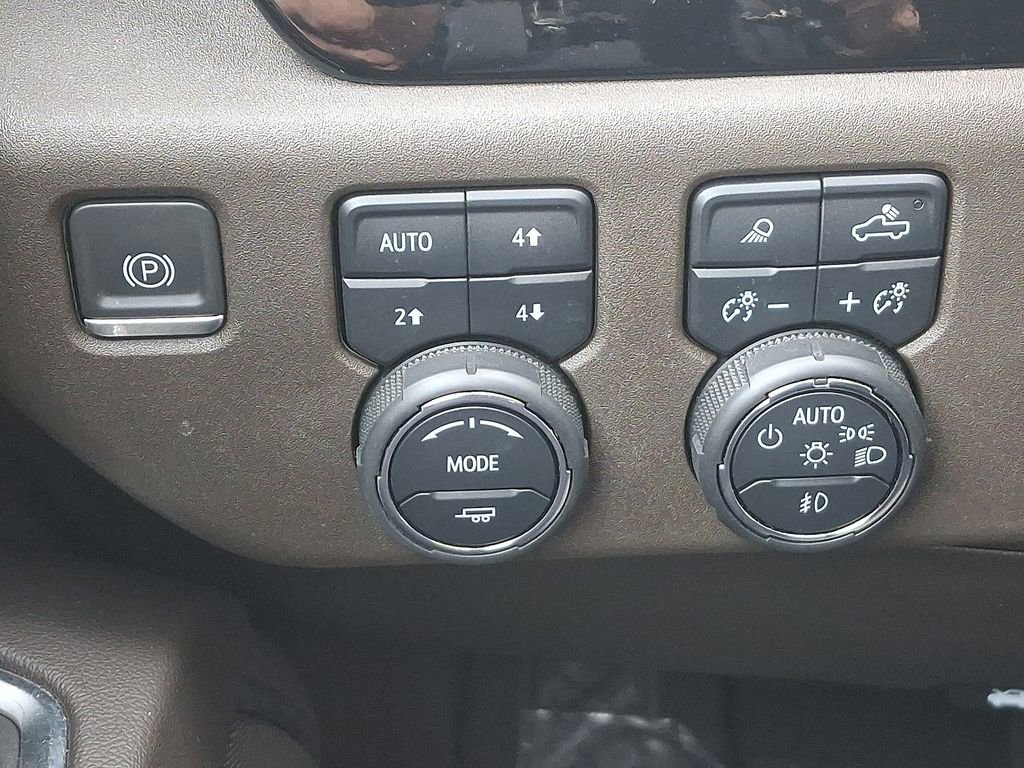 Certified 2024 Chevrolet Silverado 1500 LTZ w/ LTZ Convenience Package II image 23