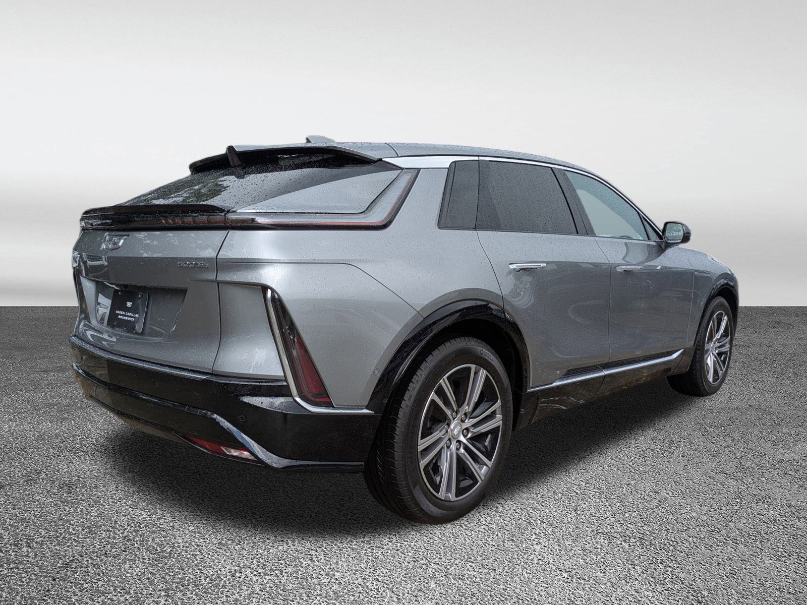 New 2025 Cadillac Lyriq Luxury image 29