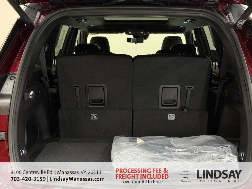 New 2025 Jeep Grand Cherokee L Limited w/ Luxury Tech Group II image 8