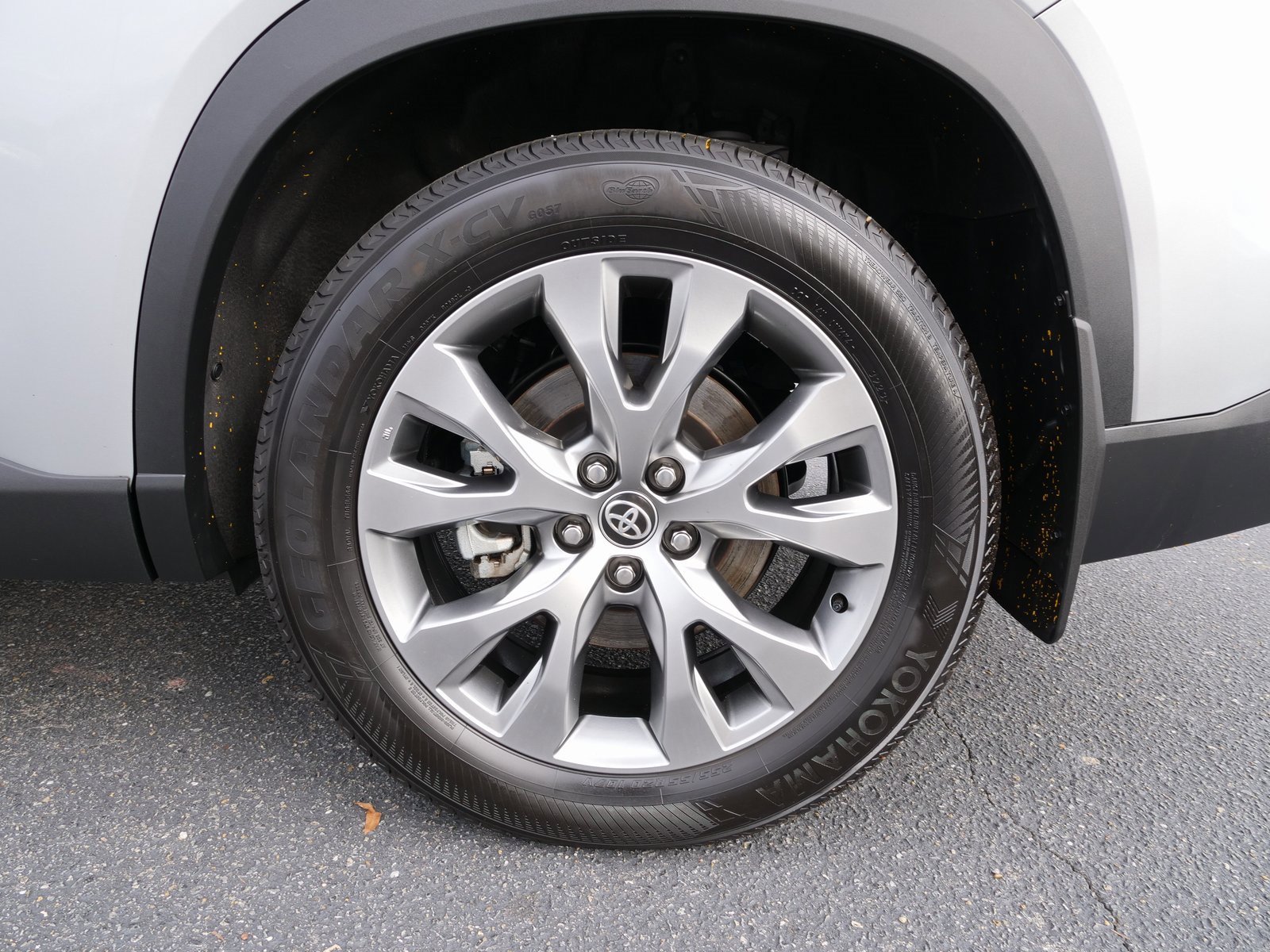 Used 2024 Toyota Grand Highlander Limited image 11