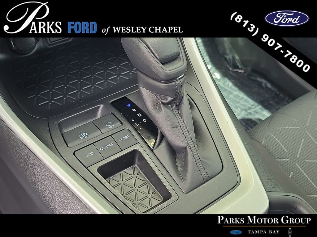 Used 2025 Toyota RAV4 XLE w/ Convenience Package image 26