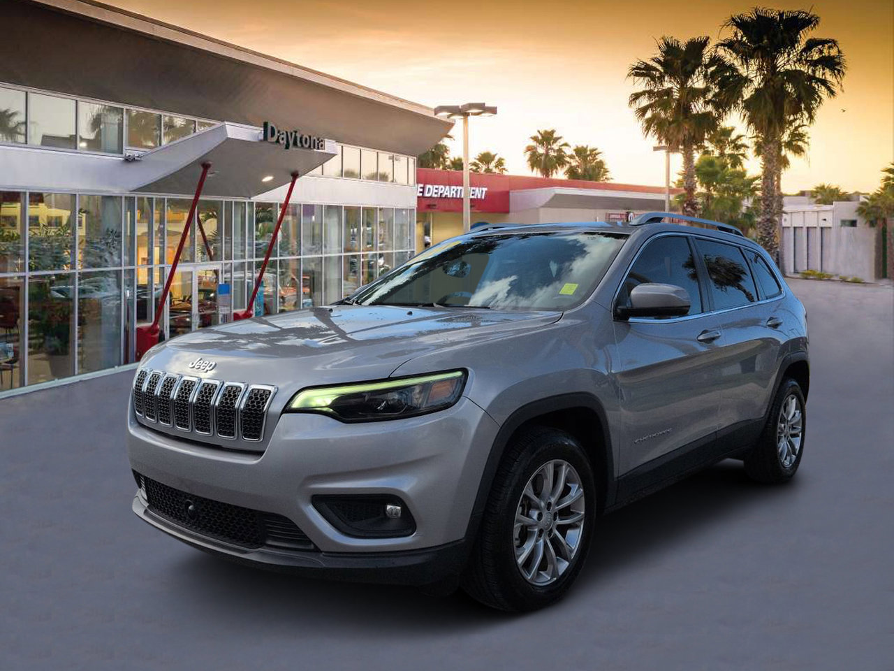 Used 2021 Jeep Cherokee Latitude Lux FWD image 7