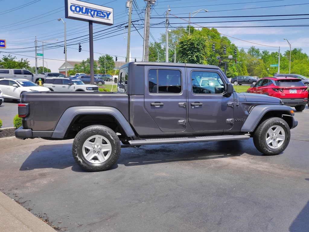 Used 2020 Jeep Gladiator Sport w/ Quick Order Package 24S AWD/4WD image 8