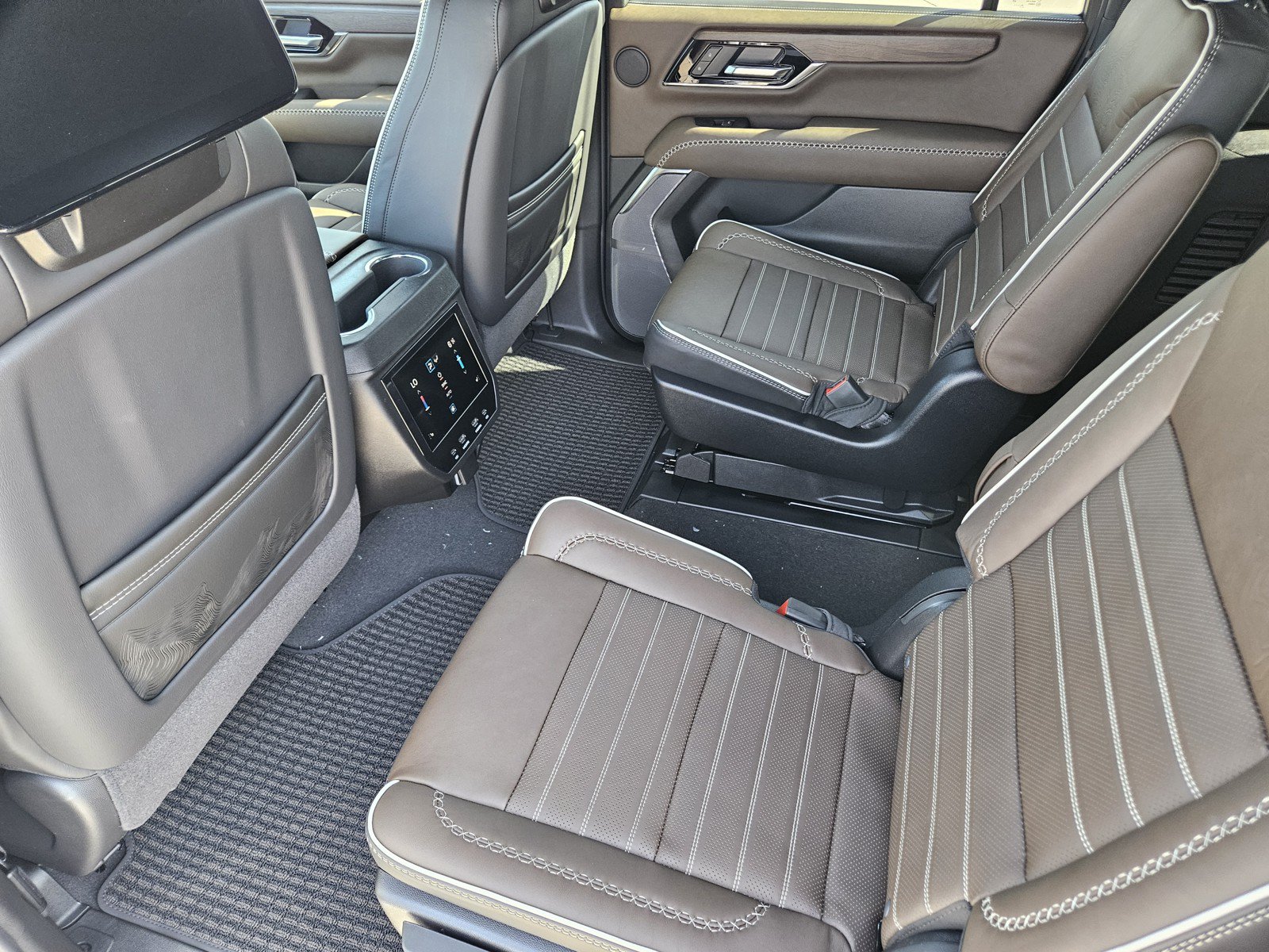 New 2027 GMC Yukon XL Denali Ultimate AWD/4WD image 20
