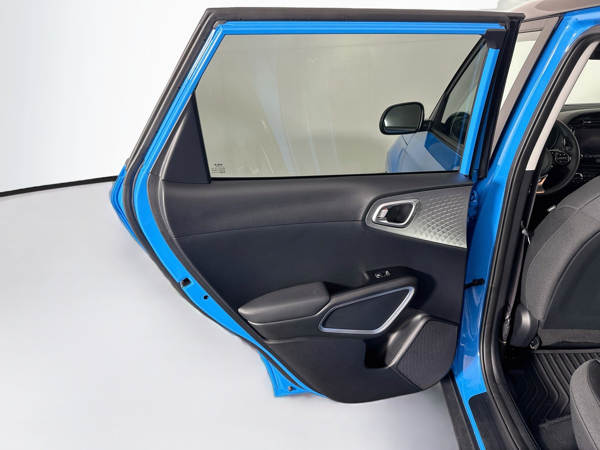 Used 2025 Kia Soul S FWD image 26