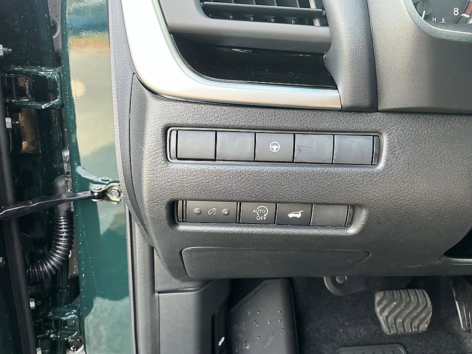 New 2026 Nissan Rogue SV image 11