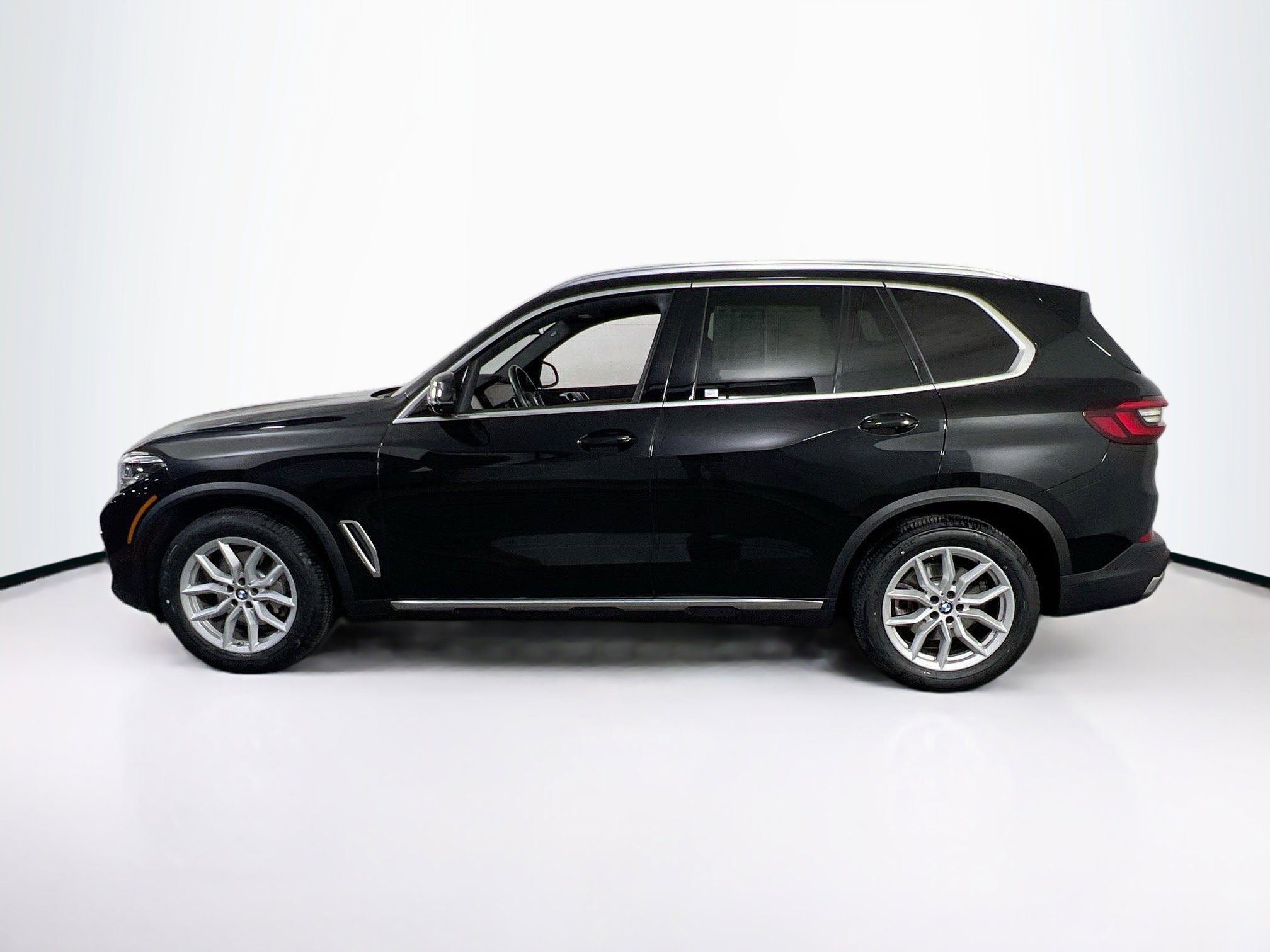 Used 2023 BMW X5 xDrive40i w/ Premium Package image 8