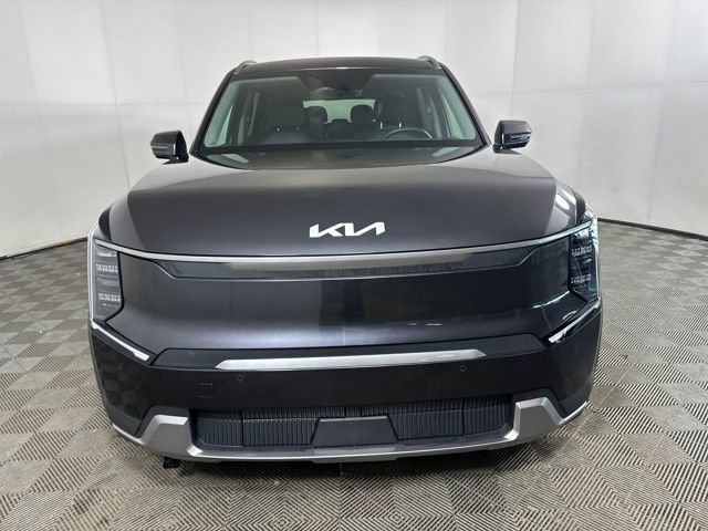 Used 2024 Kia EV9 Wind image 8