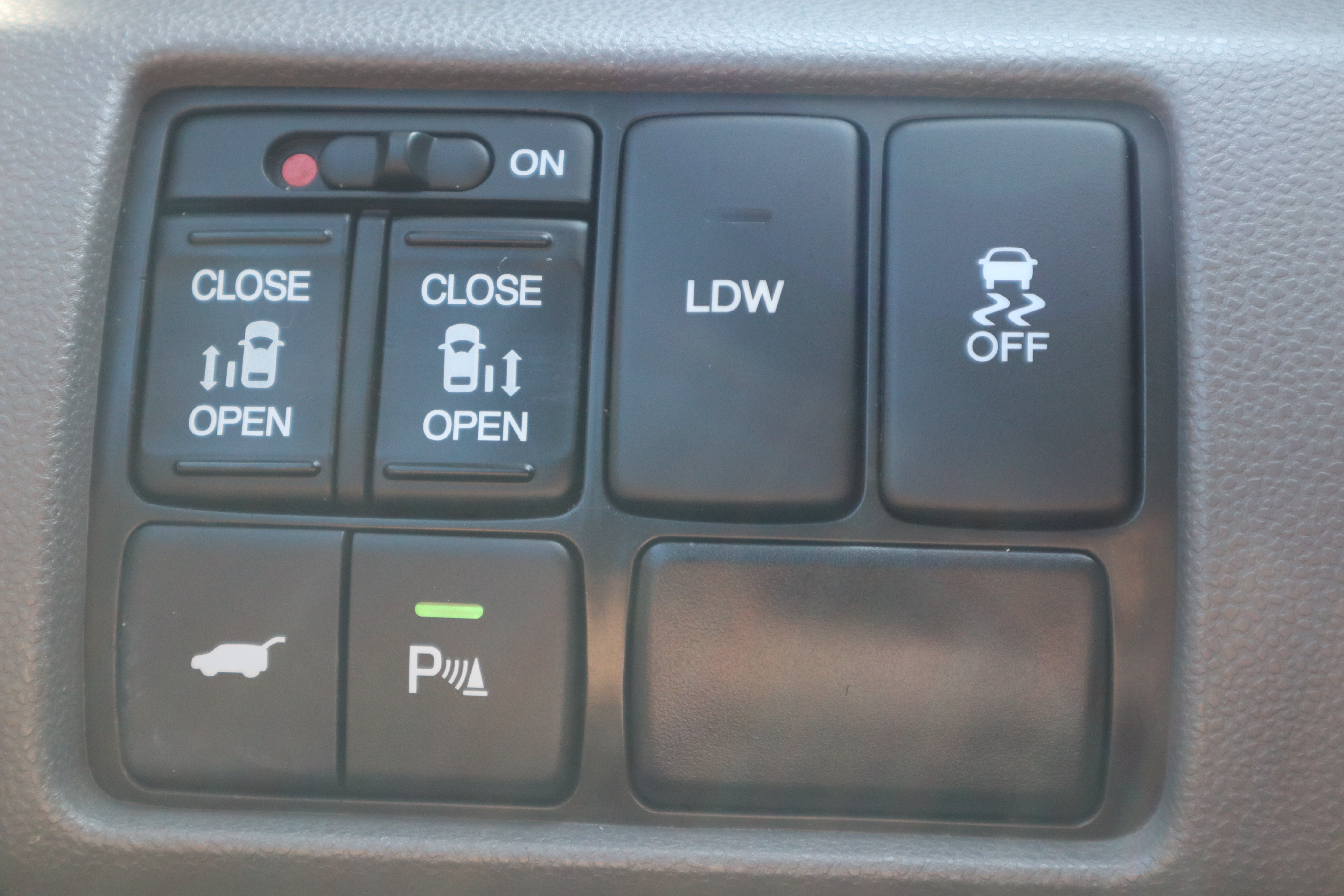 Used 2017 Honda Odyssey Touring Elite image 22