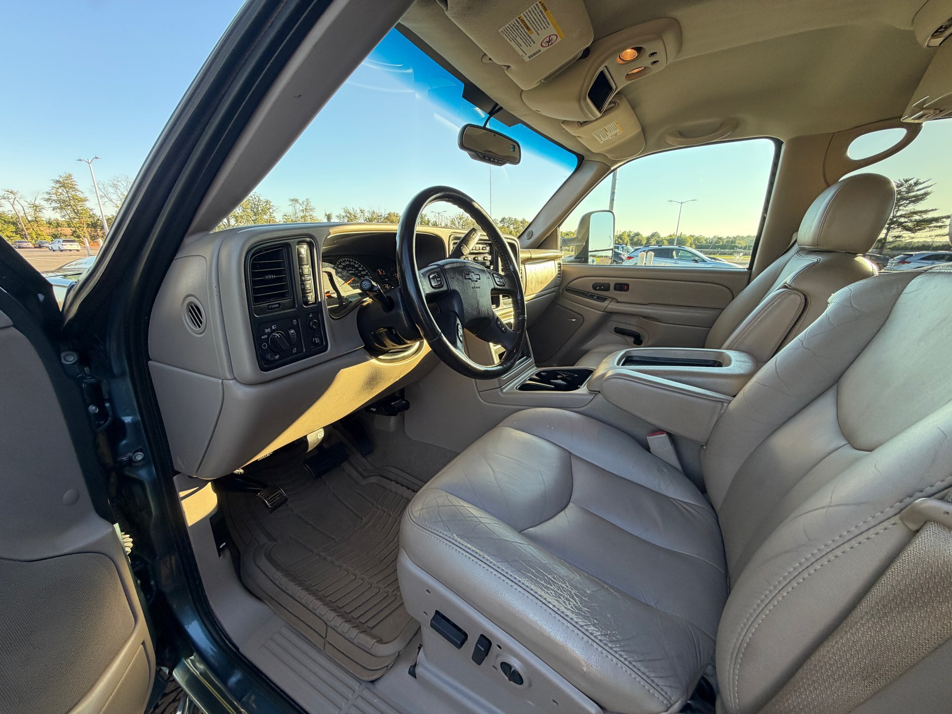 Used 2006 Chevrolet Silverado 3500 LT w/ Heavy-Duty Power Package AWD/4WD image 29