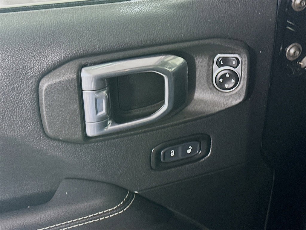 Used 2022 Jeep Wrangler Unlimited Sahara w/ Cold Weather Group image 24