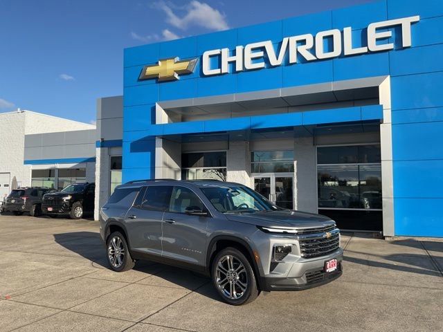 New 2025 Chevrolet Traverse LT w/ Enhanced Driving Package