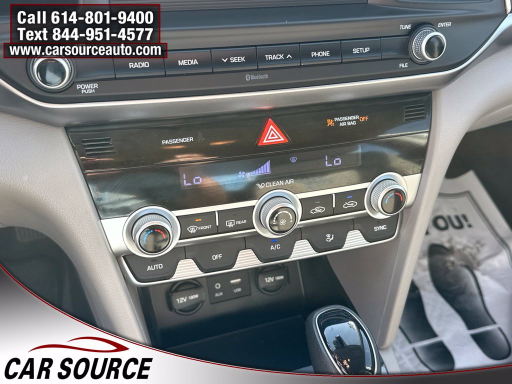 Used 2020 Hyundai Elantra SE FWD image 20