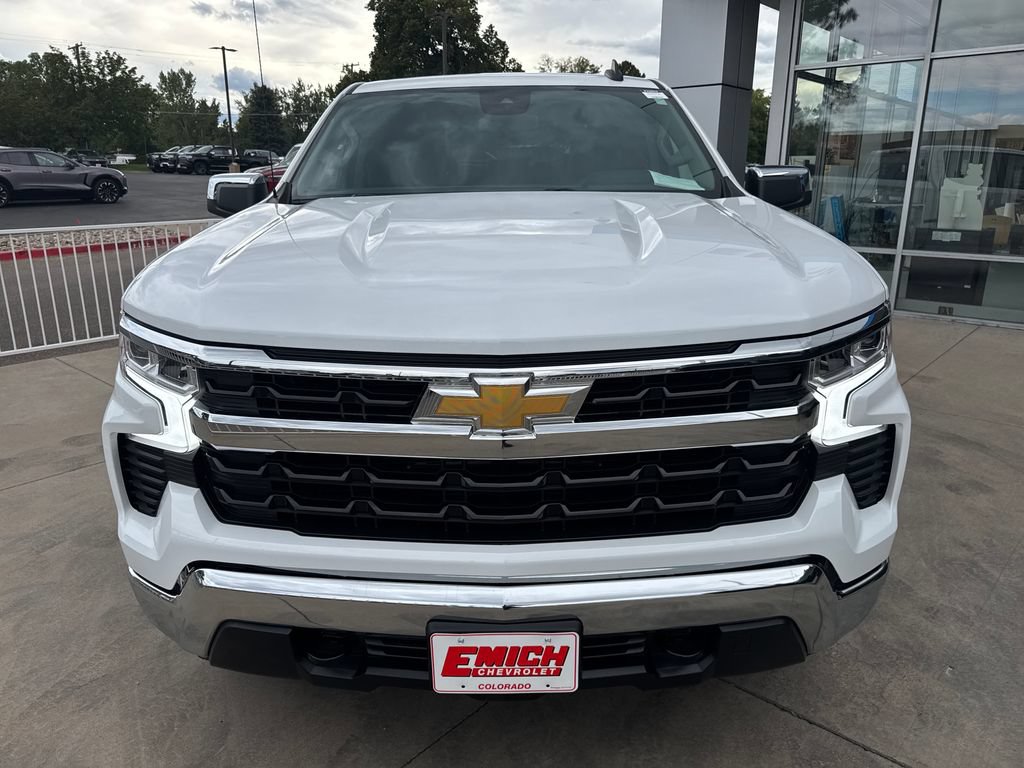 Used 2024 Chevrolet Silverado 1500 LT AWD/4WD image 8