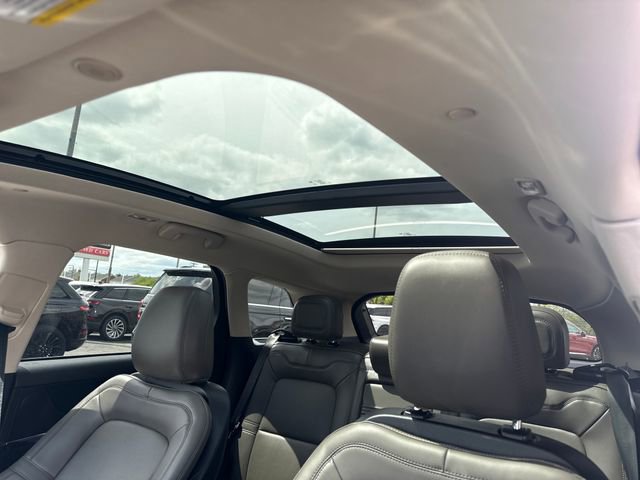 Used 2023 Lincoln Corsair AWD w/ Equipment Group 101A image 26