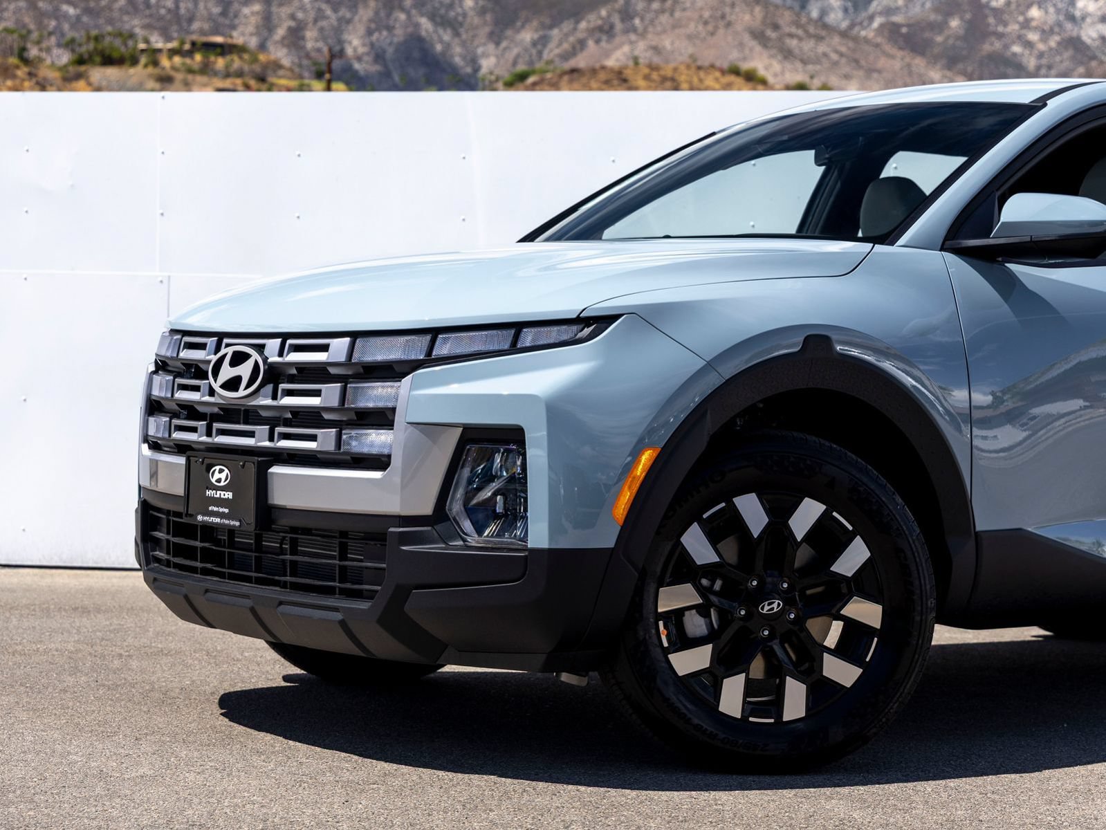 New 2027 Hyundai Santa Cruz SE FWD image 2