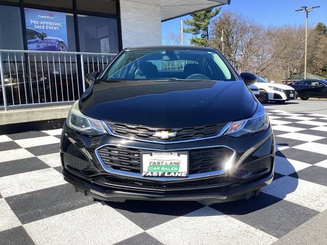 Used 2017 Chevrolet Cruze LT image 3