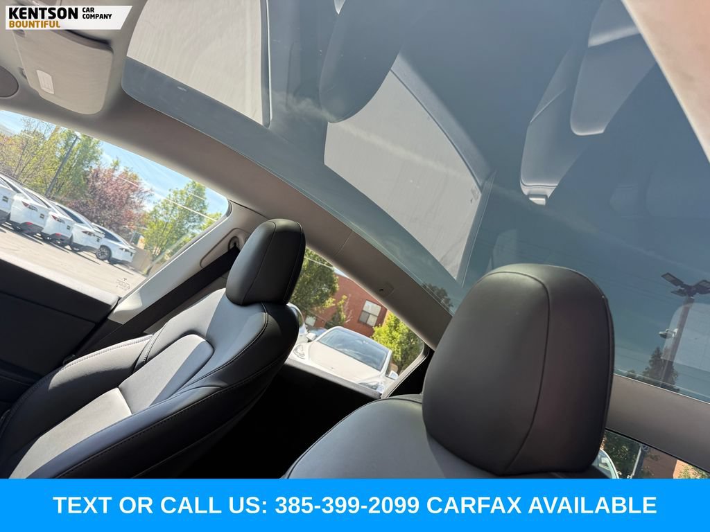 Used 2022 Tesla Model Y Performance AWD/4WD image 22