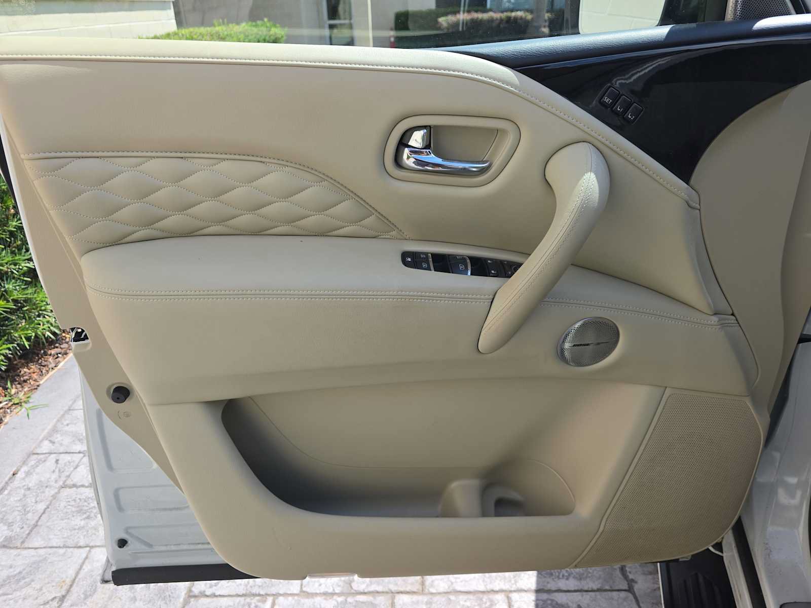 Certified 2024 INFINITI QX80 Sensory w/ All-Season Package AWD/4WD image 14