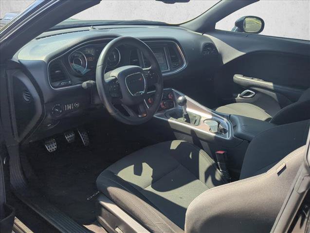 Used 2016 Dodge Challenger R/T RWD image 11